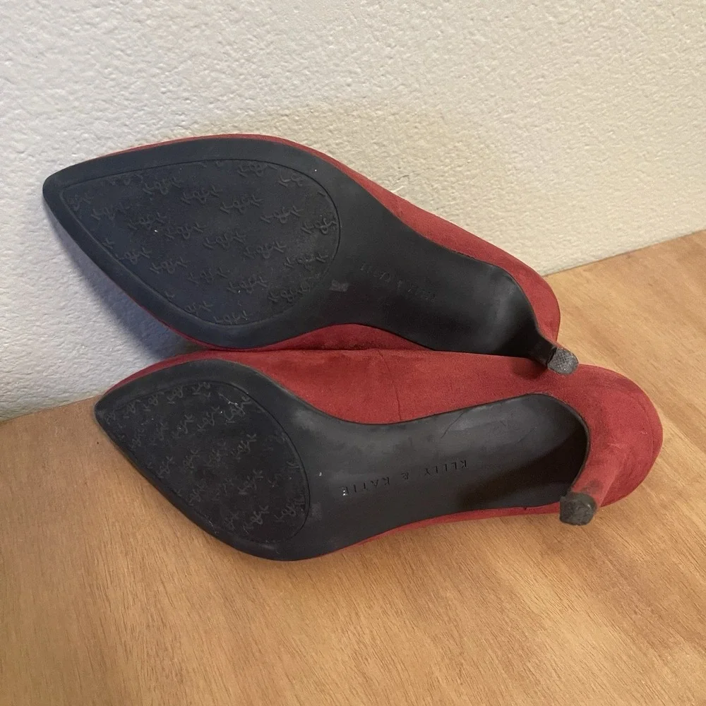 Kelly & Katie Davonna Faux Suede Pumps Heels Burgundy Red Elegant Holiday Sz 7.5